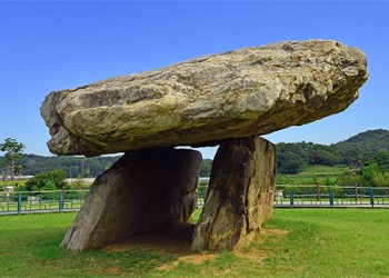 ghdolmens_photo1